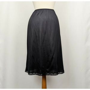 80s Skirt Half Slip Black Nylon Lace Trim by Warners | Vintage Misses M