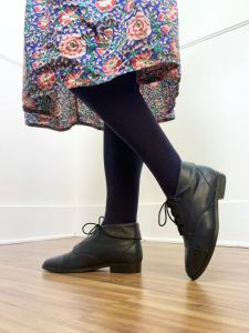 Size 8.5 | 1990's Vintage Navy Blue Leather Ankle Booties by Prima Royale - Fashionconstellate.com