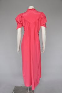 1940s raspberry dressing gown XS-M - Fashionconstellate.com
