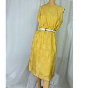 Vintage 50s Sleeveless Day Dress Golden Yellow Jacquard Sheath| Made in USA | M/L