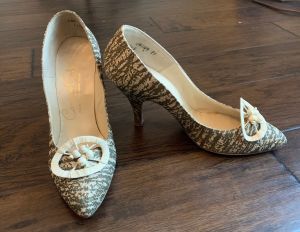 Unique 1950s Vintage Green & Beige Brocade Heels Fabric w/Raffia Straw Accent by Cangami Coeds |6.5B