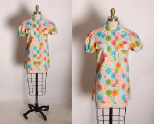 1960s Novelty Multi-Colored Honeycomb Bee Patchwork Short Sleeve Button Up Blouse - S