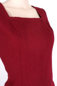 Vintage 1950s Burgundy Red Woven Simple Sheath Knee Dress | M/L - Fashionconstellate.com