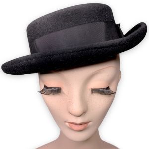 Vintage 1990s F&M Black Wool Felt Curled Brim Hat Made in USA - Fashionconstellate.com