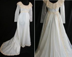 Size 8 Bridal Gown Charming Empire Wedding Gown with Antique Inspiration Medium Traditional Wedding