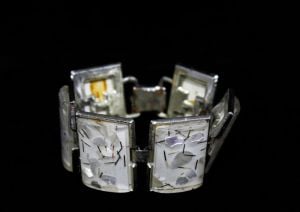 MCM Confetti Lucite Bracelet - 1950s Rockabilly White Plastic ''Trapped'' Pearlescent Flakes 