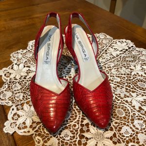  1980s Red Via Spiga Snake Leather Slingback Almond Toe 3'' High Heels - 7B