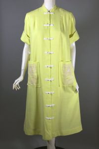 Lemon Hawaiian tiki print 1960s housecoat robe by Polynesian Casuals Honolulu | M-L
