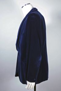 Midnight blue velvet mens suit jacket 1950s from Harrods London| 42-44 - Fashionconstellate.com