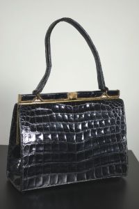 Black 1950s alligator bag  top handle handbag purse