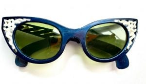 Vintage Polaroid 198 Cat Eye Sunglasses Blue White Fancy Womens - Fashionconstellate.com