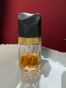 Vintage Estee Lauder Knowing Eau de Parfum 1oz Perfume Original Formula 50% full