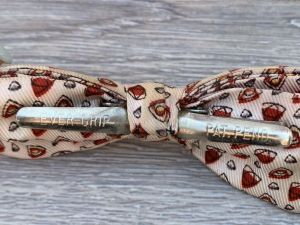 Ever Grip Mens Bow Tie White Red ''Pizza''  Print Rayon Clip On Vintage 1940s USA  - Fashionconstellate.com