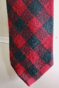 Vintage Authentic Harris Tweed Mens Necktie 100% Wool Red Green Plaid NWOT - Fashionconstellate.com