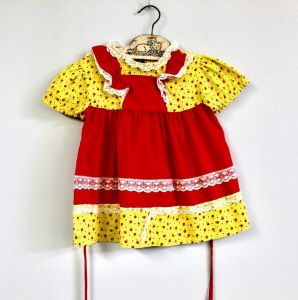 VTG  BABY GIRL Pinafore  Dress Red Yellow Apples Print  Sz 2T  Big Doll