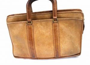 VTG Coach 1970s Distressed Baseball Glove Tan Leather Briefcase Bag R $798 - Fashionconstellate.com