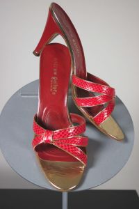 Disco heels slide sandals 1970s red snakeskin by Andrew Gellar | Size 7.5
