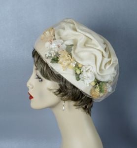 60s Antique White Cloche Style Hat w/ Floral Wreath