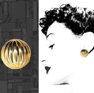 1980s Monet Classic Gold Tone Clip On Earrings Minimalist Jewelry VFG