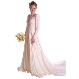 Stunning Vintage Winter White Silk Velvet Wedding Gown w/Train 1940s Size Small - Fashionconstellate.com