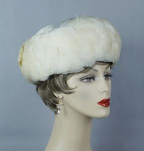 Antique White Feather Turban Style Hat - Fashionconstellate.com