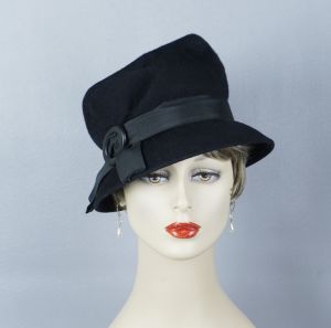 60s Black Felt Brimmed Cloche Hat